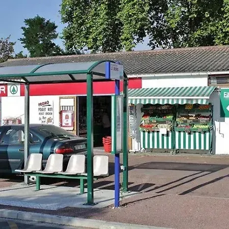 Vakantiehuis Confortable Pres De Saint-augustin Avec Piscine *