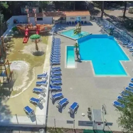 Confortable Pres De Saint-augustin Avec Piscine Vakantiehuis *