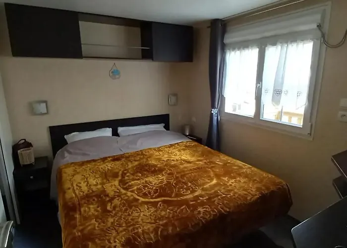 Confortable Pres De Saint-augustin Avec Piscine Vakantiehuis