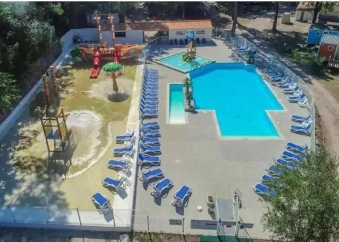 Confortable Pres De Saint-augustin Avec Piscine Vakantiehuis *