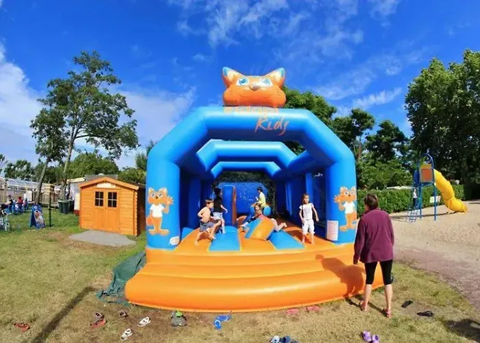 Confortable Pres De Saint-augustin Avec Piscine Сasa de vacaciones *